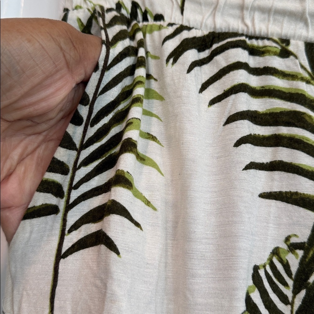 🟠 H&M Off White & Green Palm Print Wide Leg Jersey Trousers Size Medium - Picture 6 of 11